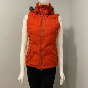 Athleta Ridgeview Orange Down Puffer Vest Faux Fur Hood